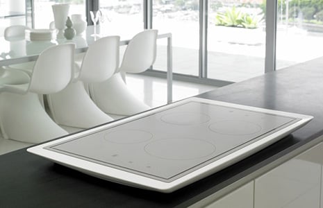 electrolux-aurora-cooktop-illuminated-induction.jpg