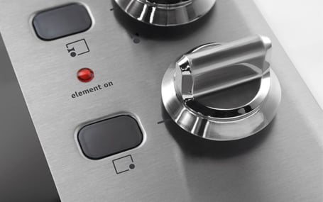 frigidaire-hybrid-induction-cooktop-controls.jpg