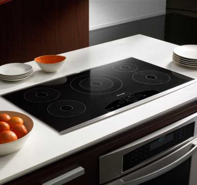 Thermador hybrid radiant-induction cooktop