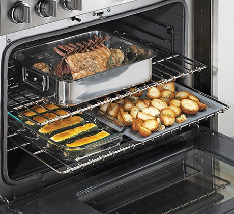 Thermador range - dual fuel range with 6 Star Burners